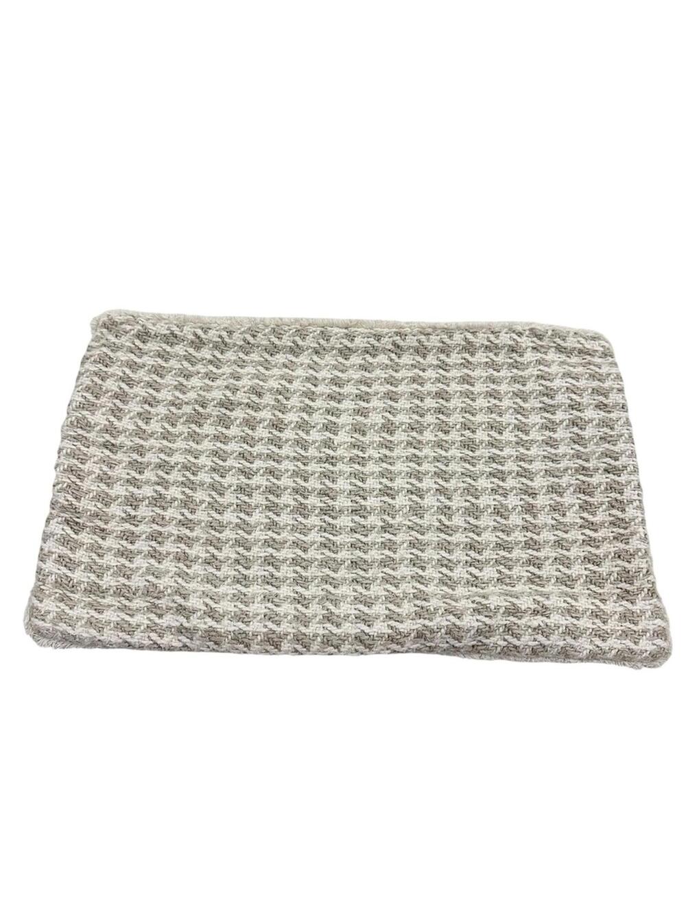 Pottery Barn Basket Weave Pillowcase Size 16x26
